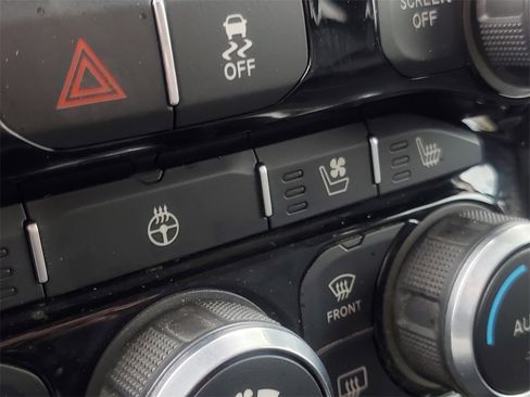 Used 2019 RAM 2500 Laramie image 28