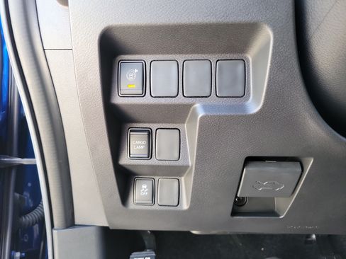 Certified 2024 Nissan Frontier SV w/ Technology Package RWD image 31