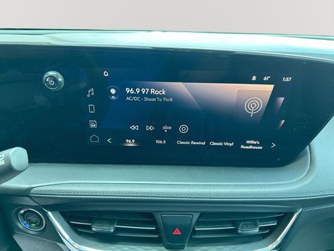 Used 2025 Buick Encore GX Sport Touring w/ Advanced Technology Package AWD/4WD image 13