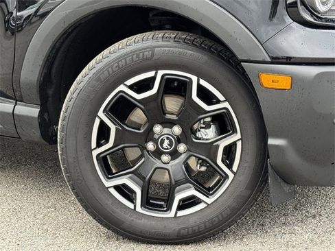 Certified 2025 Ford Bronco Sport Outer Banks w/ Outer Banks Tech Package+ image 35