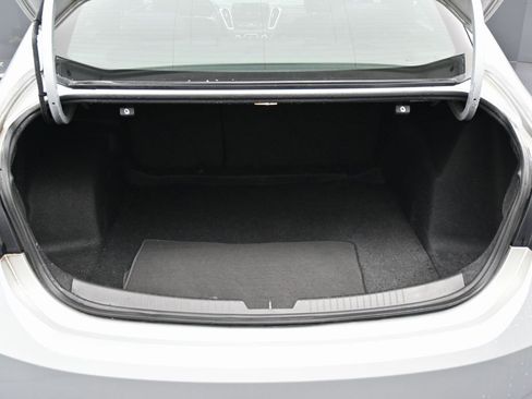 Used 2019 Chevrolet Malibu LS image 14