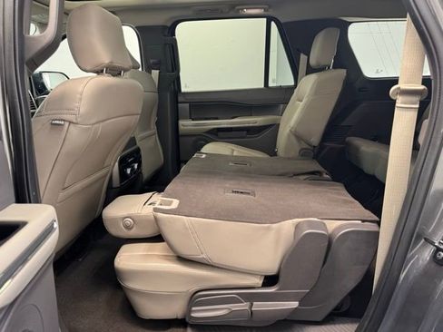 Used 2020 Ford Expedition Max XLT w/ Equipment Group 202A image 35