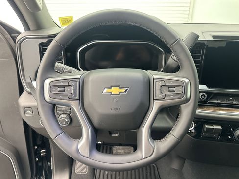 New 2026 Chevrolet Silverado 1500 LT image 16