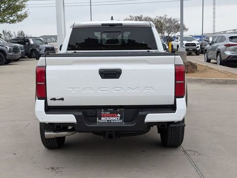 Used 2024 Toyota Tacoma TRD Off-Road w/ TRD Off Road Upgrade Package AWD/4WD image 7