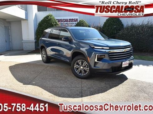 New 2026 Chevrolet Traverse LT w/ Driver Confidence Package image 1