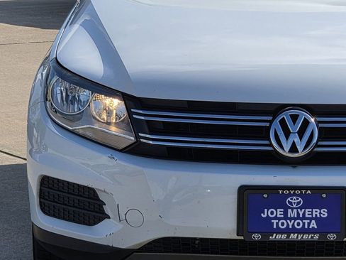 Used 2018 Volkswagen Tiguan Limited AWD/4WD image 5