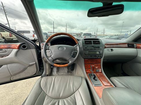 Used 2003 Lexus LS 430 RWD image 54