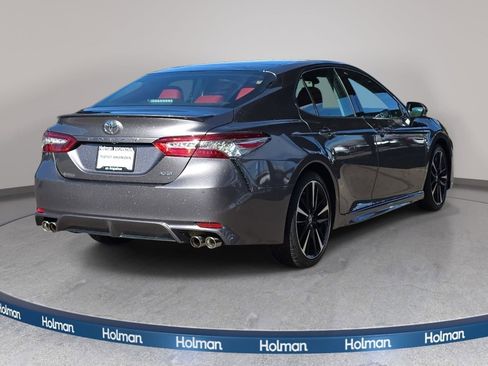 Used 2018 Toyota Camry XSE image 6