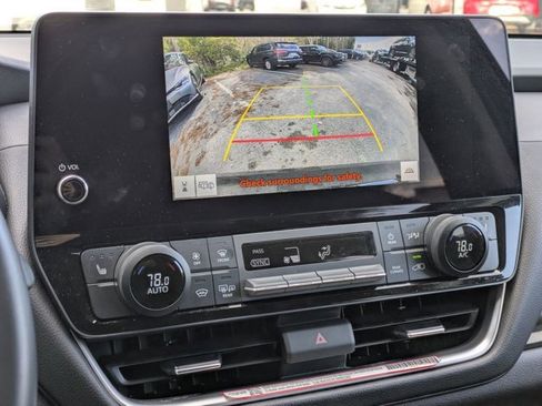 Used 2025 Toyota Grand Highlander FWD image 9