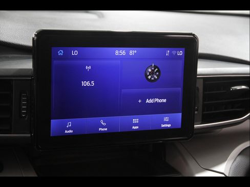 Used 2023 Ford Explorer XLT w/ Equipment Group 202A AWD/4WD image 11
