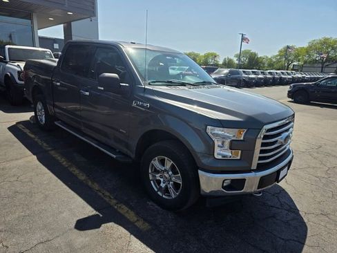 Used 2017 Ford F150 XLT w/ Equipment Group 302A Luxury AWD/4WD image 8
