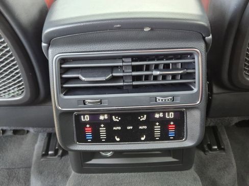 Used 2024 Audi SQ7 Premium Plus image 38