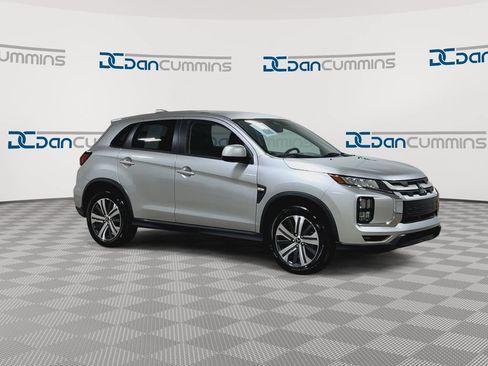 Used 2024 Mitsubishi Outlander Sport ES AWD/4WD image 3