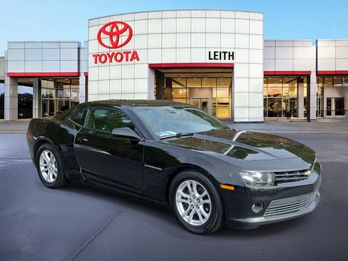 Used 2014 Chevrolet Camaro LT image 3