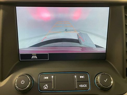 Used 2021 GMC Acadia SLE w/ Driver Convenience Package AWD/4WD image 4