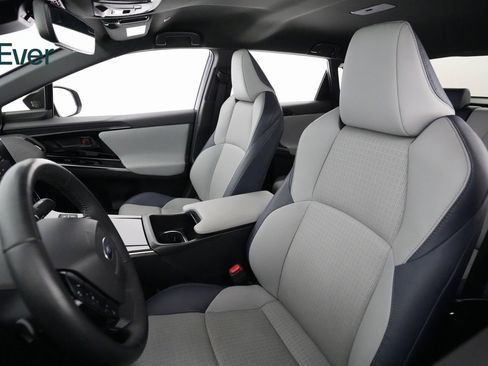 Used 2023 Subaru Solterra AWD image 7