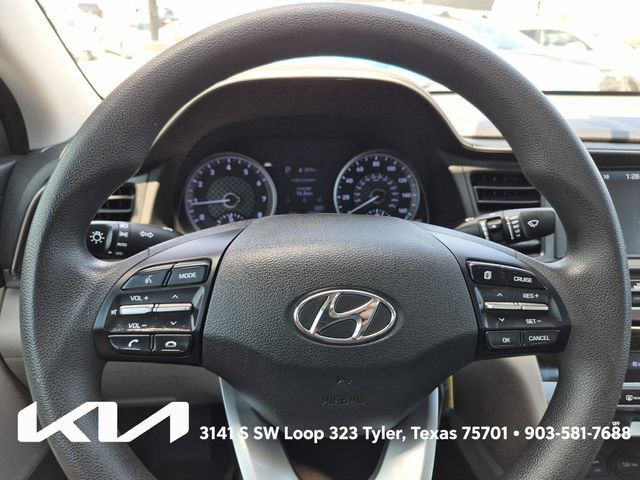 Used 2020 Hyundai Elantra SEL FWD image 25