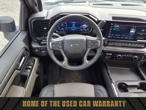 Used 2025 Chevrolet Silverado 2500 ZR2 w/ Technology Package image 7
