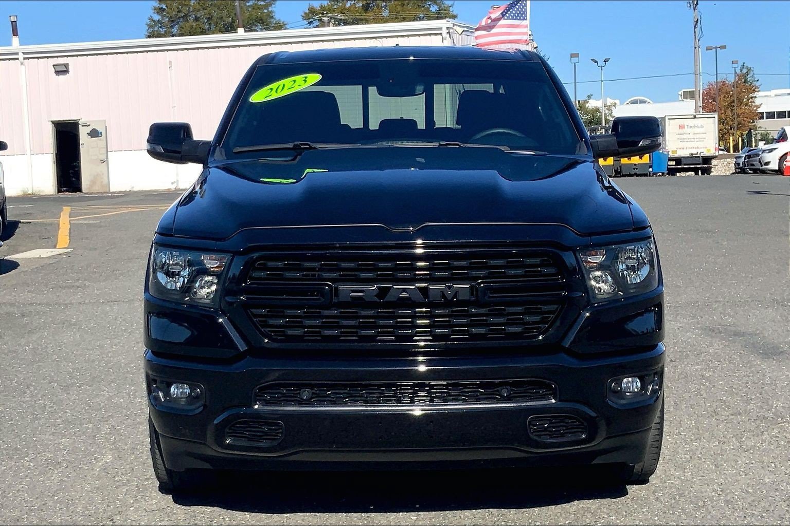Used 2023 RAM 1500 Big Horn AWD/4WD image 3