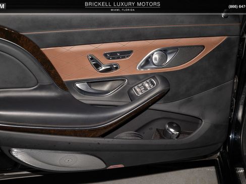 Used 2019 Mercedes-Benz Maybach S 560 4MATIC image 17