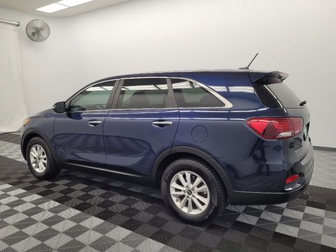 Used 2020 Kia Sorento FWD V6 image 3
