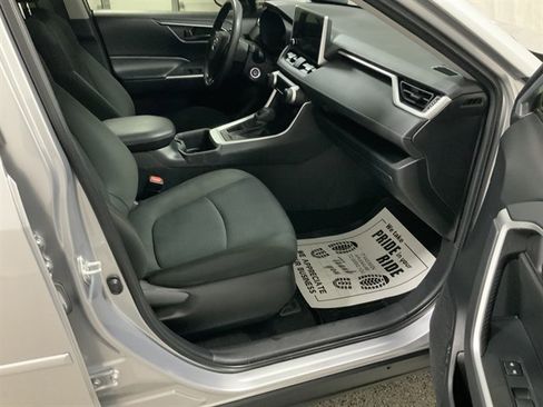 Used 2023 Toyota RAV4 LE image 20