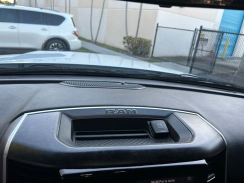 Used 2021 RAM 2500 Big Horn image 28