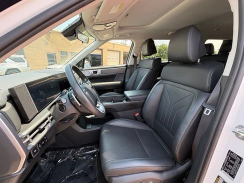 Used 2024 Hyundai Santa Fe XRT AWD/4WD image 5