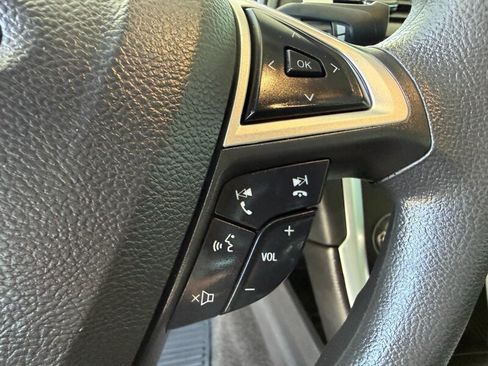Used 2015 Ford Fusion SE FWD image 22