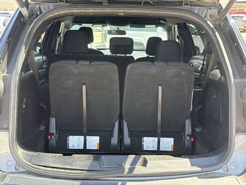 Used 2019 Ford Explorer XLT w/ Equipment Group 201A AWD/4WD image 32