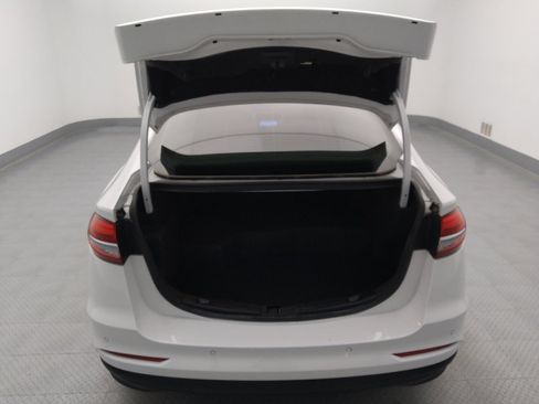 Used 2019 Ford Fusion SE FWD image 29