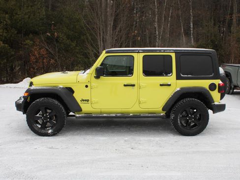 Used 2022 Jeep Wrangler Unlimited Sport image 5