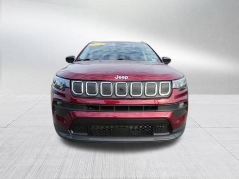 Certified 2022 Jeep Compass Latitude w/ Convenience Group AWD/4WD image 2