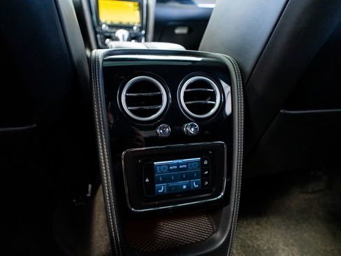 Used 2015 Bentley Flying Spur V8 AWD/4WD image 45