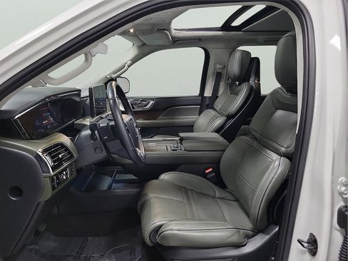 Used 2024 Lincoln Navigator L Black Label image 13