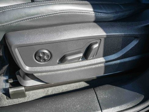 Used 2025 Audi Q5 2.0T Premium image 20