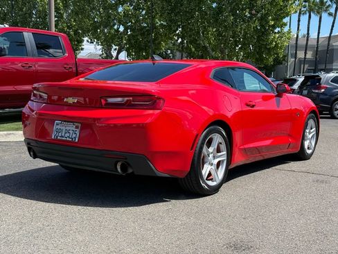 Used 2018 Chevrolet Camaro LS RWD image 7