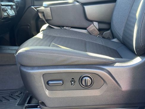 Used 2021 Chevrolet Silverado 1500 RST image 27