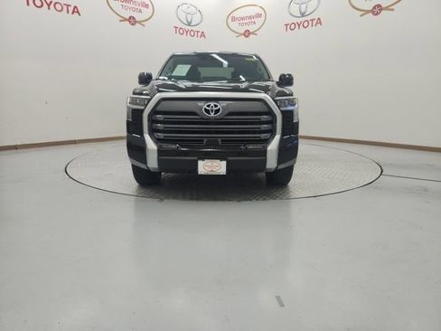 Used 2024 Toyota Tundra Limited AWD/4WD image 4