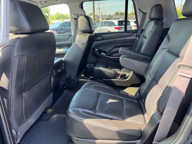 Used 2017 Chevrolet Tahoe LT w/ LT Signature Package AWD/4WD image 13