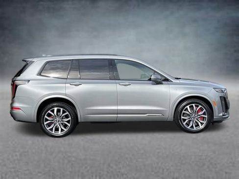 Used 2024 Cadillac XT6 Sport w/ Platinum Package image 4