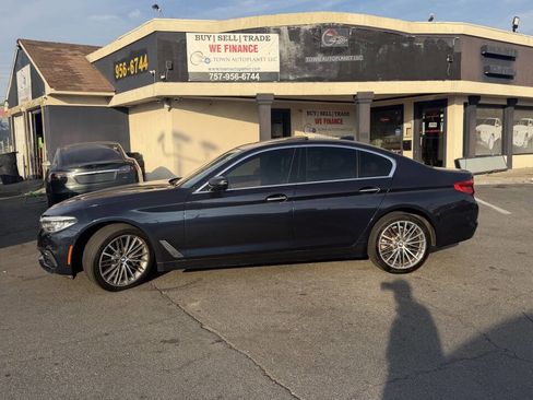 Used 2017 BMW 530i xDrive AWD/4WD image 3