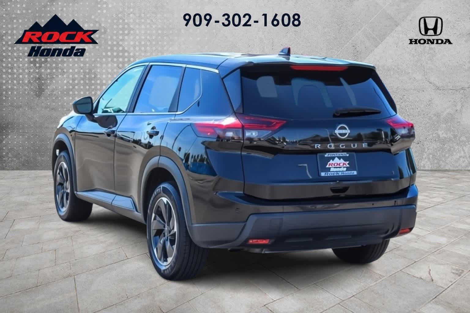 Used 2025 Nissan Rogue SV FWD image 6