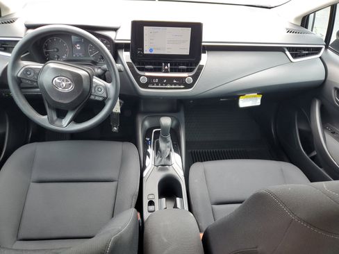 Used 2025 Toyota Corolla LE FWD image 15