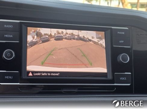 Used 2024 Volkswagen Jetta Sport image 19