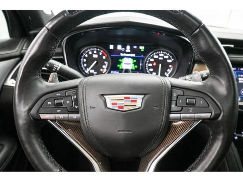 Certified 2023 Cadillac XT6 Sport w/ Platinum Package AWD/4WD image 42