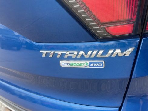 Used 2018 Ford Escape Titanium w/ Ford Safe & Smart Package image 9