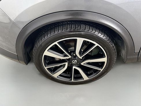 Used 2019 Nissan Rogue Sport SL w/ Premium Package image 38