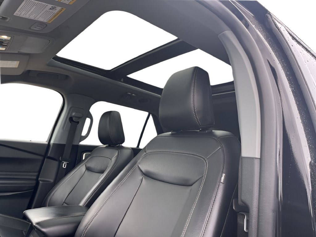 Used 2022 Ford Explorer Limited AWD/4WD image 11
