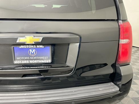 Used 2020 Chevrolet Suburban LT image 14